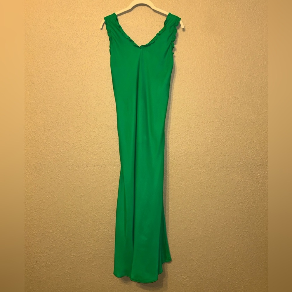 TIBI RUFFLE-TRIMMED WASHED-SATIN MIDI DRESS IN GREEN Size 4
